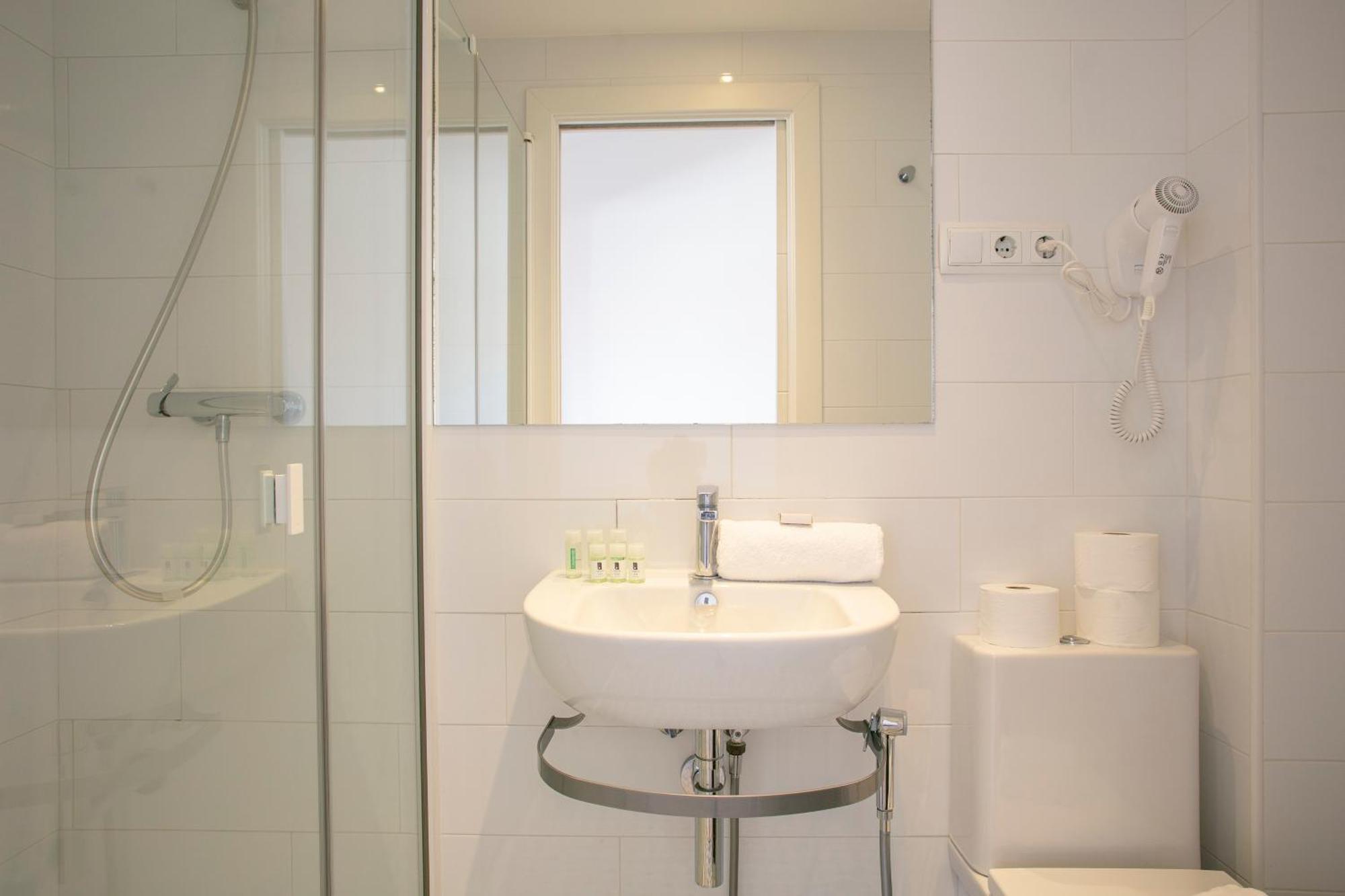 Bcnstop Sant Pau Suites Barcelona Exterior foto