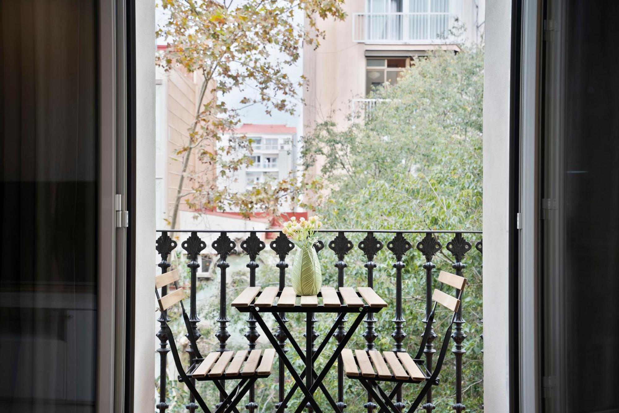 Bcnstop Sant Pau Suites Barcelona Exterior foto